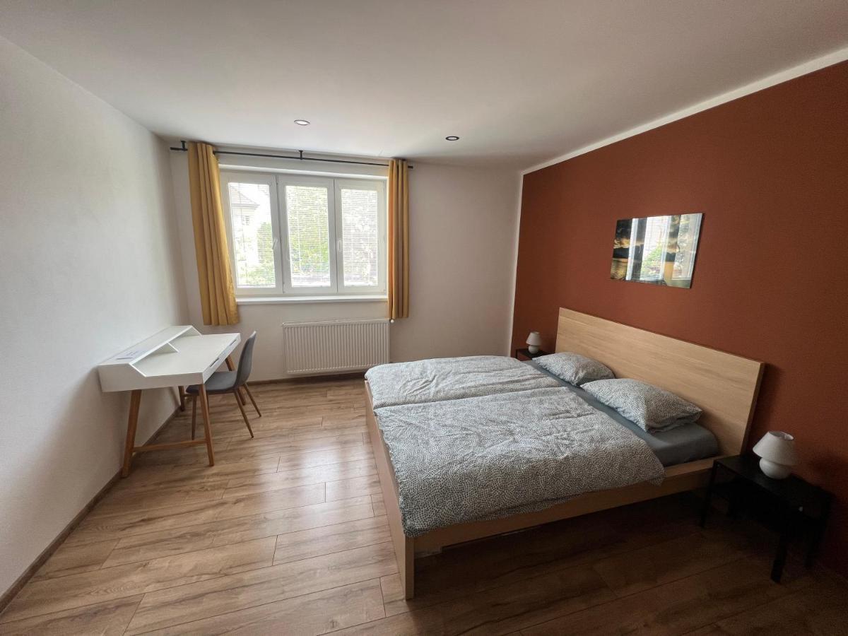 Elegantny Byt V Srdci Mesta Trencin Exterior foto